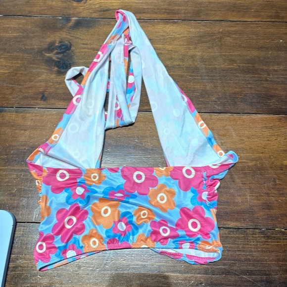 SHEIN Pink and Orange Crop Top with Tie Front and Puffed Sleeves - Picture 2 of 3